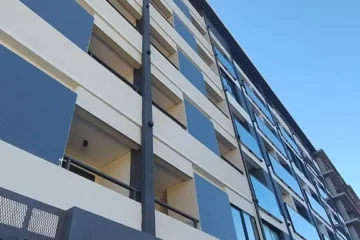 VENTA – DEPARTAMENTO AMOBLADO DE 2 DORMITORIOS – ZONA AERPUERTO SILVIO PETTIROSSI – M.R.A.